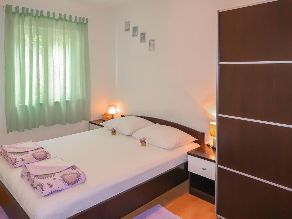 Apartment Ana - Brc100 By Interhome Supetar Extérieur photo